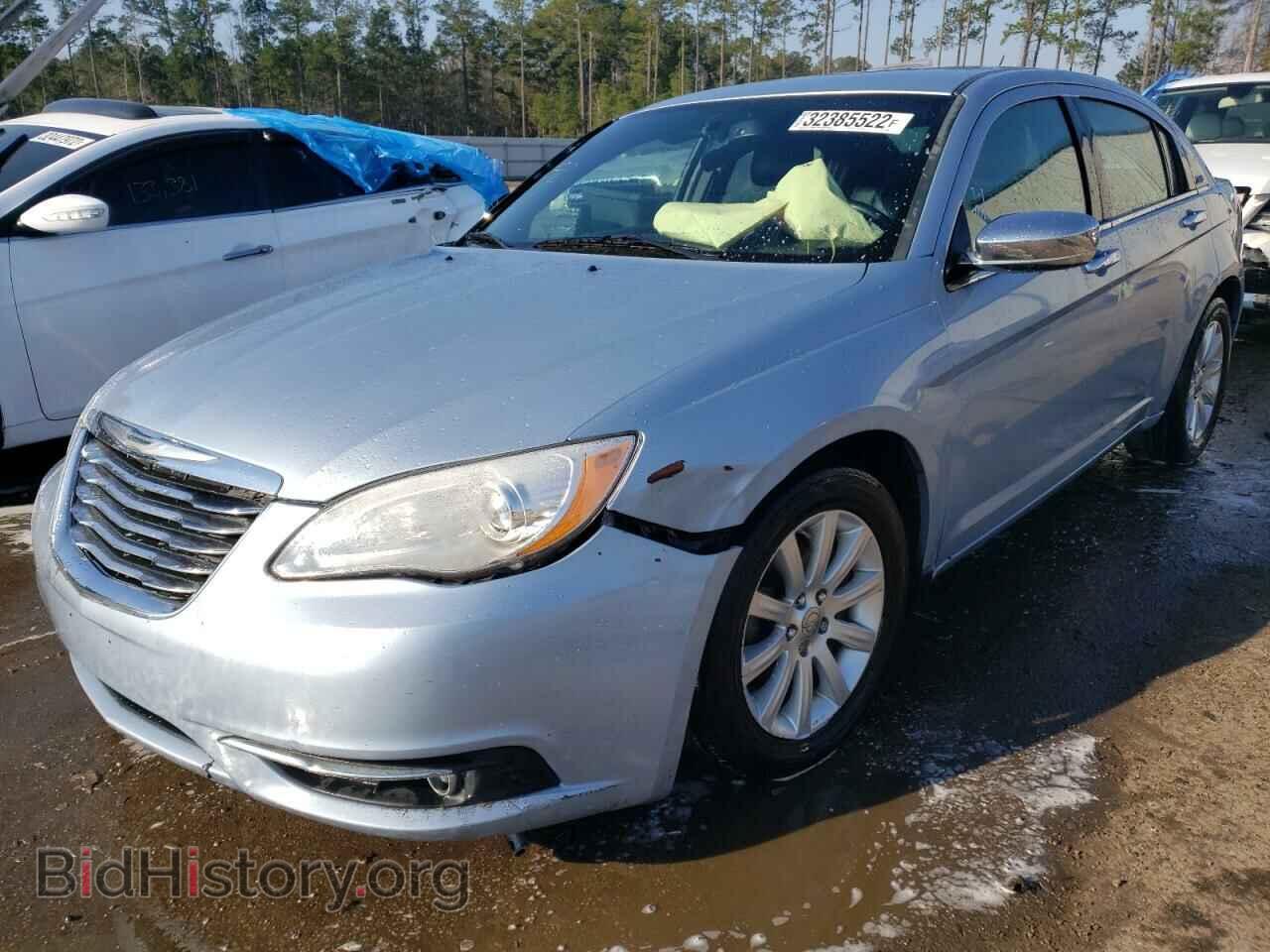 2013 CHRYSLER 200 - VIN: 1C3CCBCG1DN579330 - Фото 2