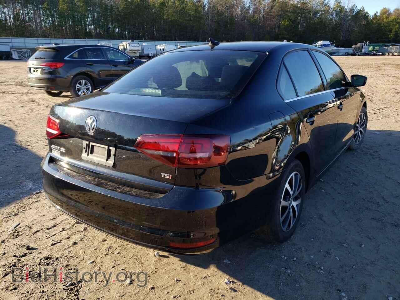 2017 VOLKSWAGEN JETTA - VIN: 3VWDB7AJ9HM227995 - Фото 4