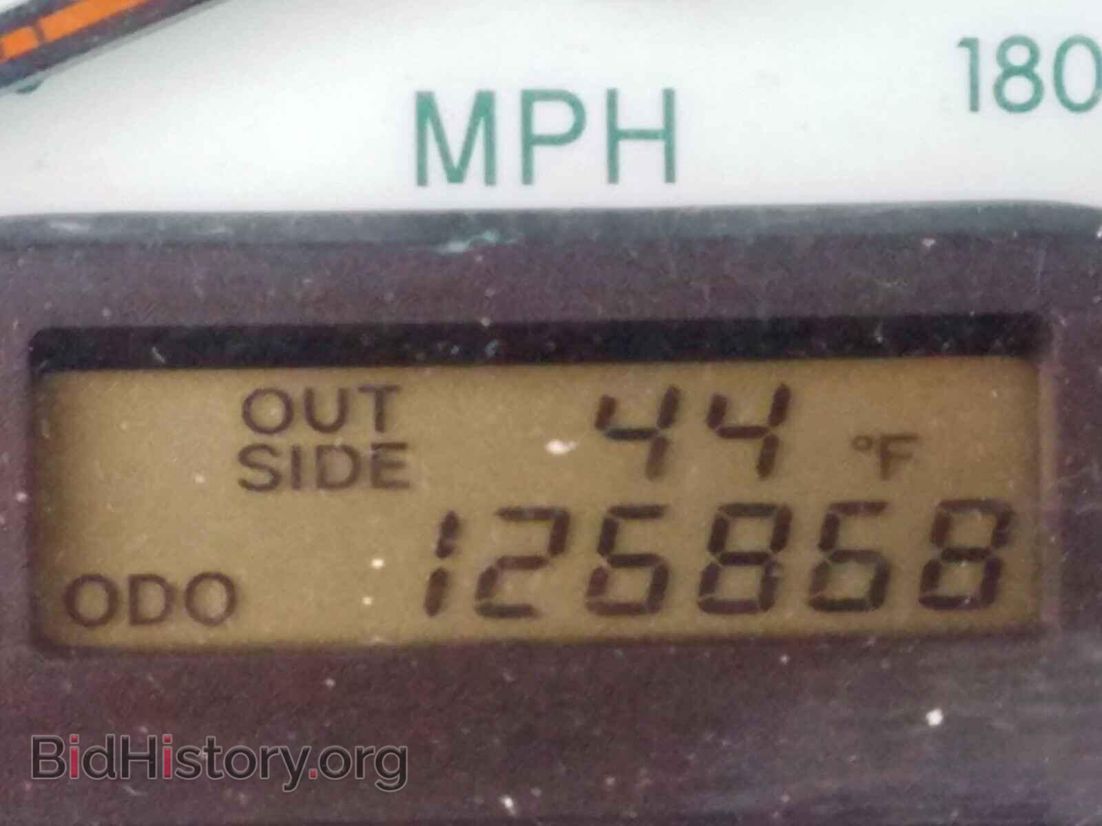 2003 TOYOTA COROLLA - VIN: JTDBR32E130044022 - Фото 8