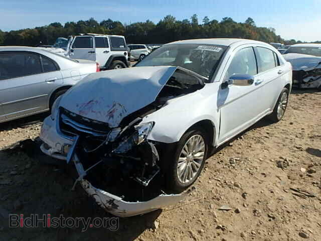 2013 CHRYSLER 200 - VIN: 1C3CCBCG0DN629506 - Фото 2
