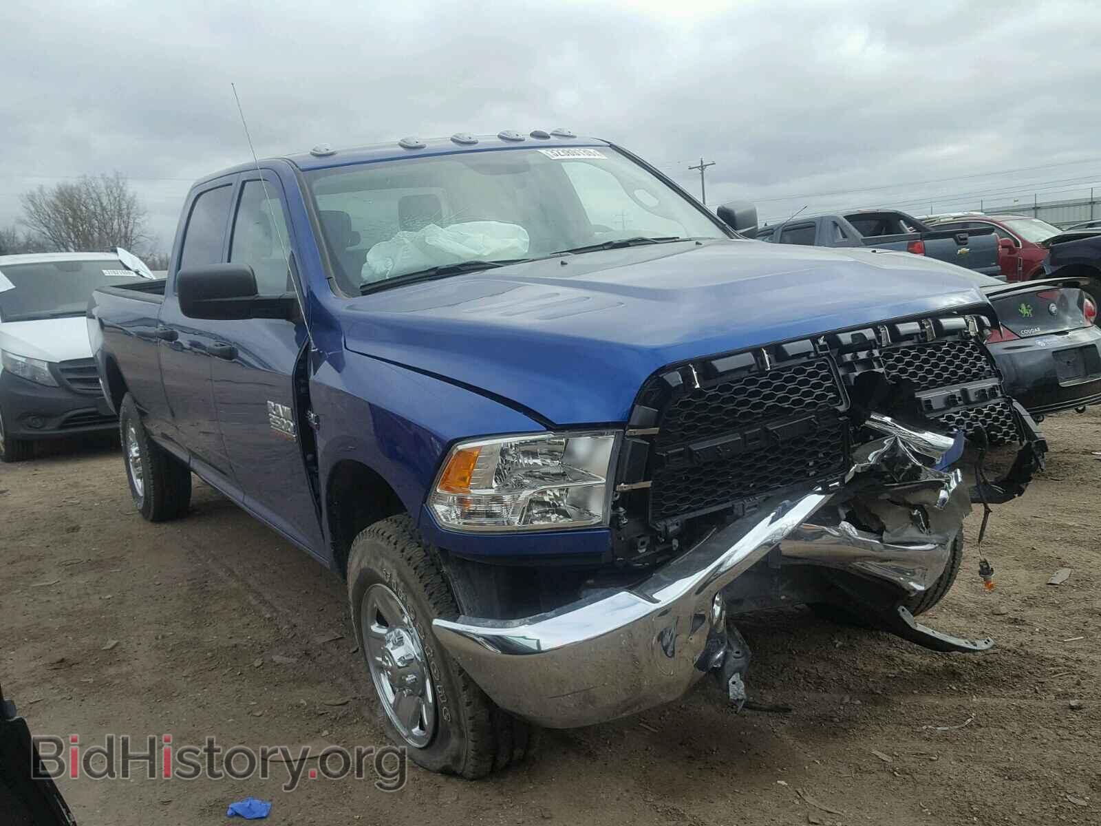Photo 3C6UR5HJXJG379322 - RAM 2500 ST 2018