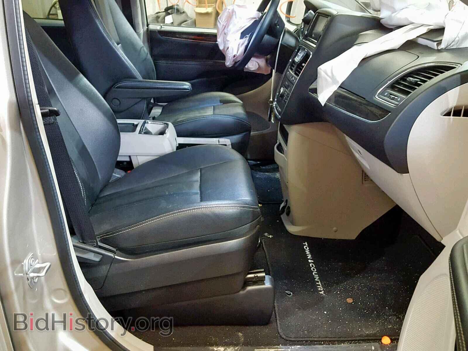 2016 CHRYSLER TOWN & COU - VIN: 2C4RC1BG1GR286648 - Фото 5