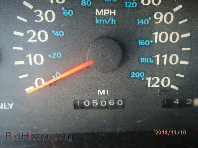 1996 DODGE NEON - VIN: 1B3ES47C7TD695583 - Фото 8