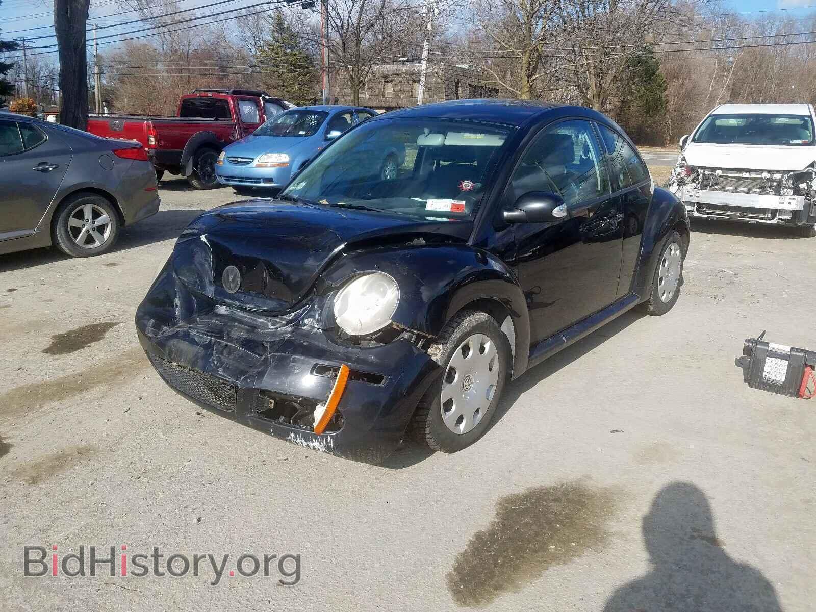 2010 VOLKSWAGEN BEETLE - VIN: 3VWPG3AG7AM018885 - Фото 2