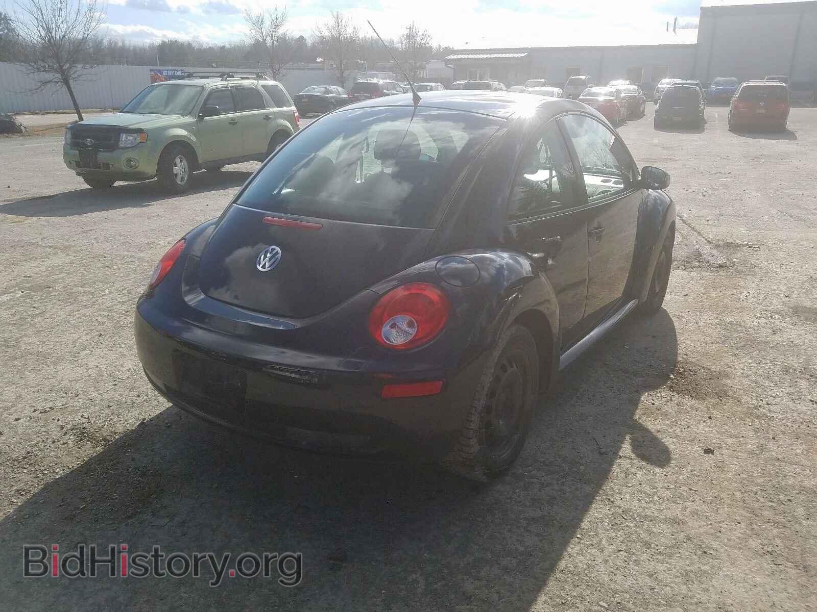 2010 VOLKSWAGEN BEETLE - VIN: 3VWPG3AG7AM018885 - Фото 4
