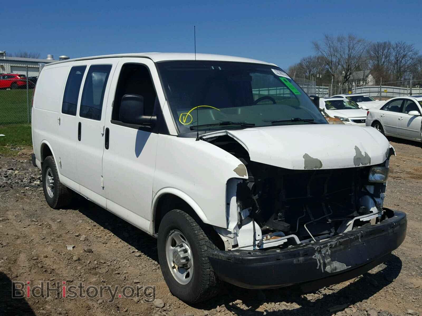 Photo 1GCWGFCA6C1126343 - CHEVROLET EXPRESS 2012