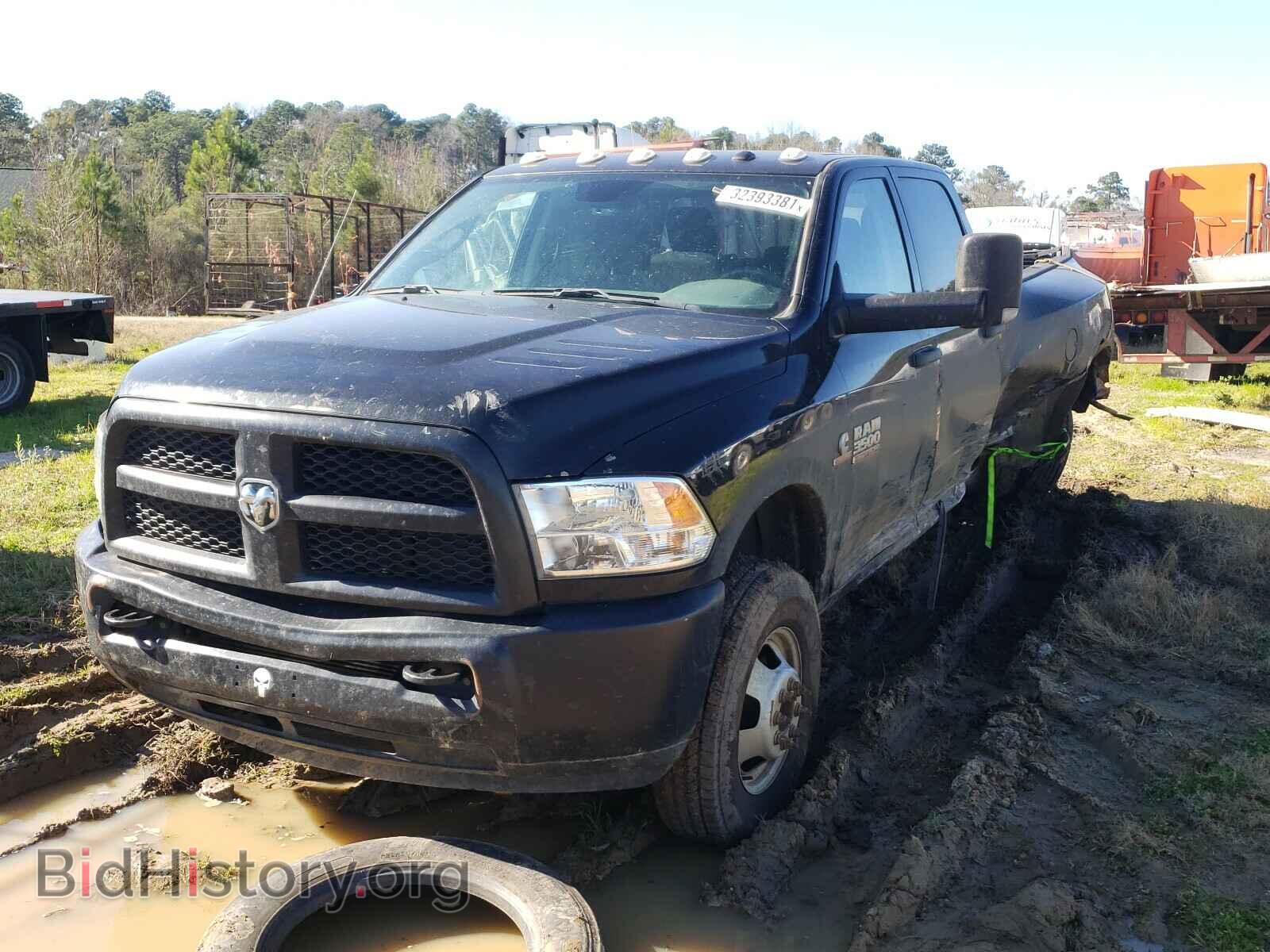 2018 RAM 3500 - VIN: 3C63RRGL2JG281150 - Фото 2