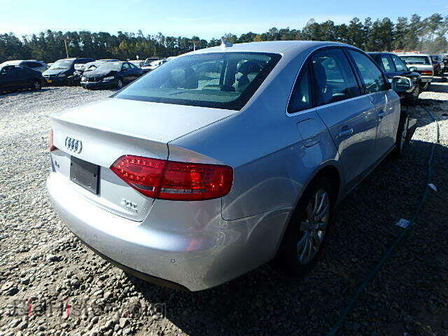 2011 AUDI A4 - VIN: WAUFFAFL4BN040620 - Фото 4