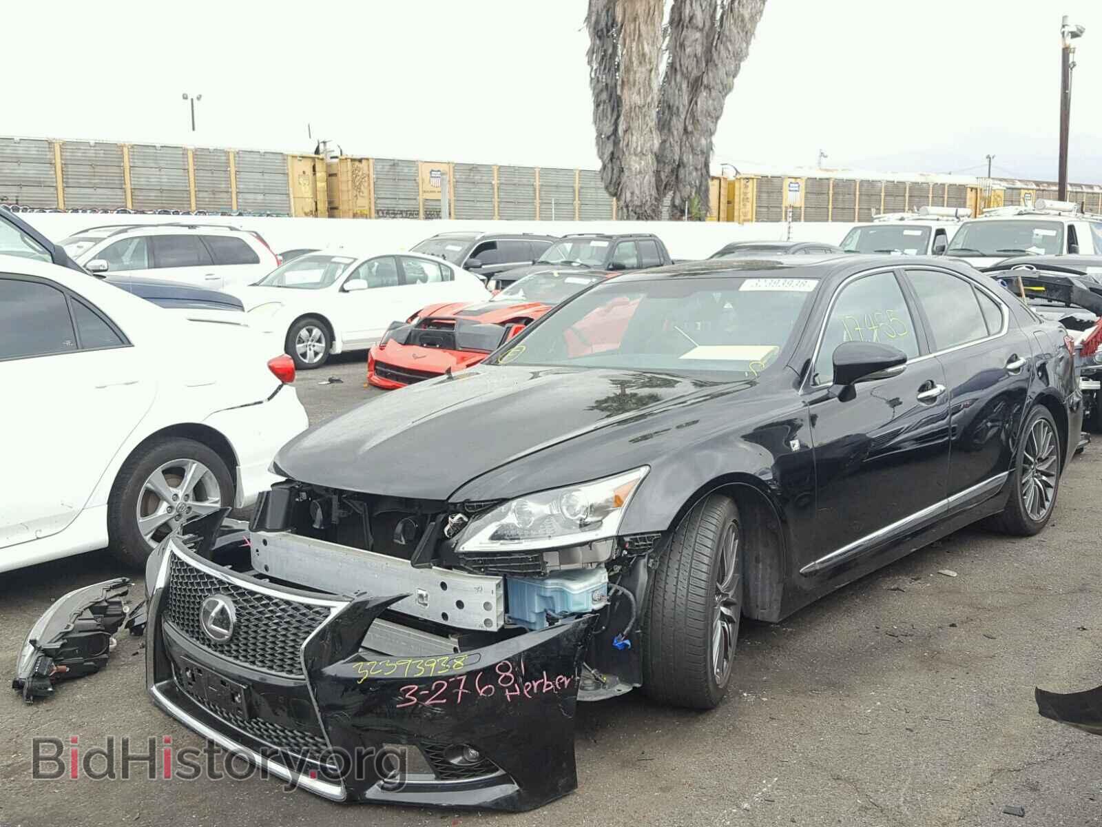 2013 LEXUS LS460 - VIN: JTHBL5EF8D5122476 - Photo 2