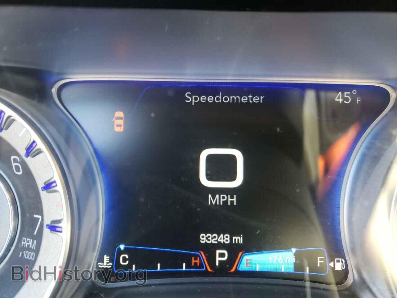 2016 CHRYSLER 300 - VIN: 2C3CCAEG1GH348433 - Фото 8