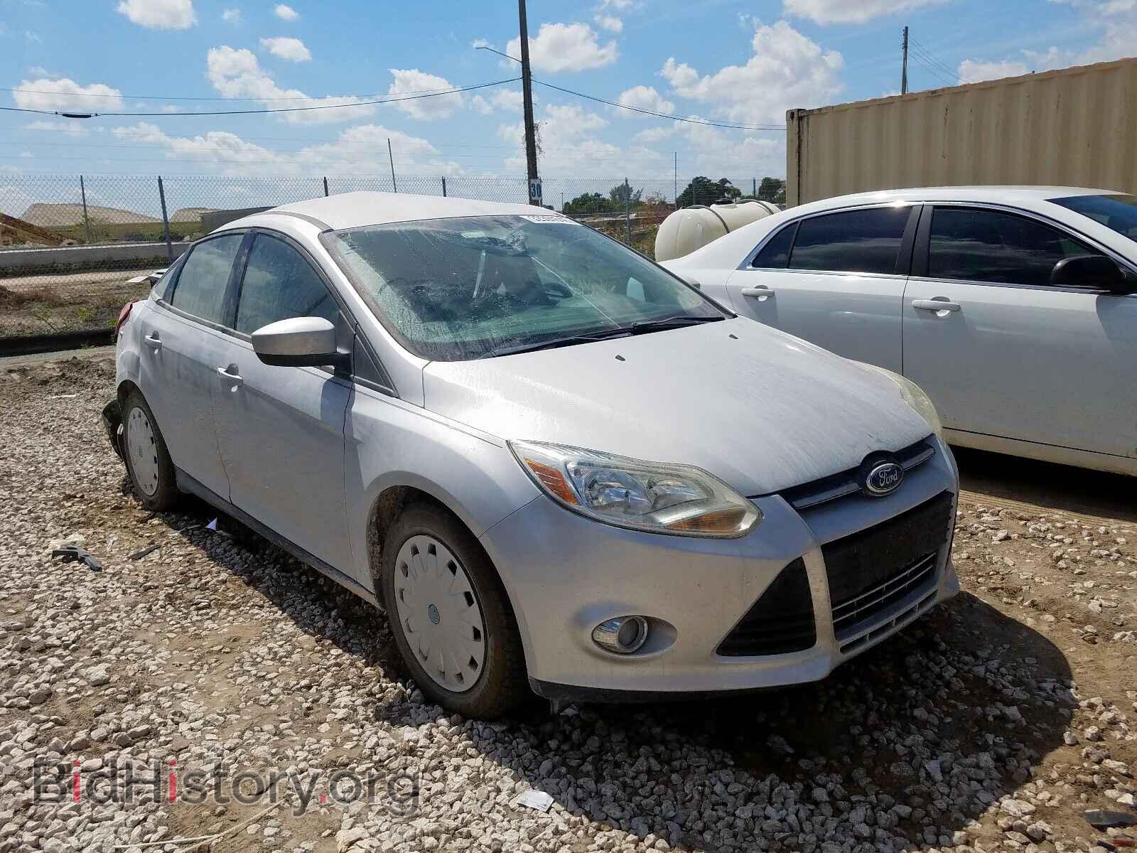 Photo 1FAHP3F21CL231832 - FORD FOCUS 2012
