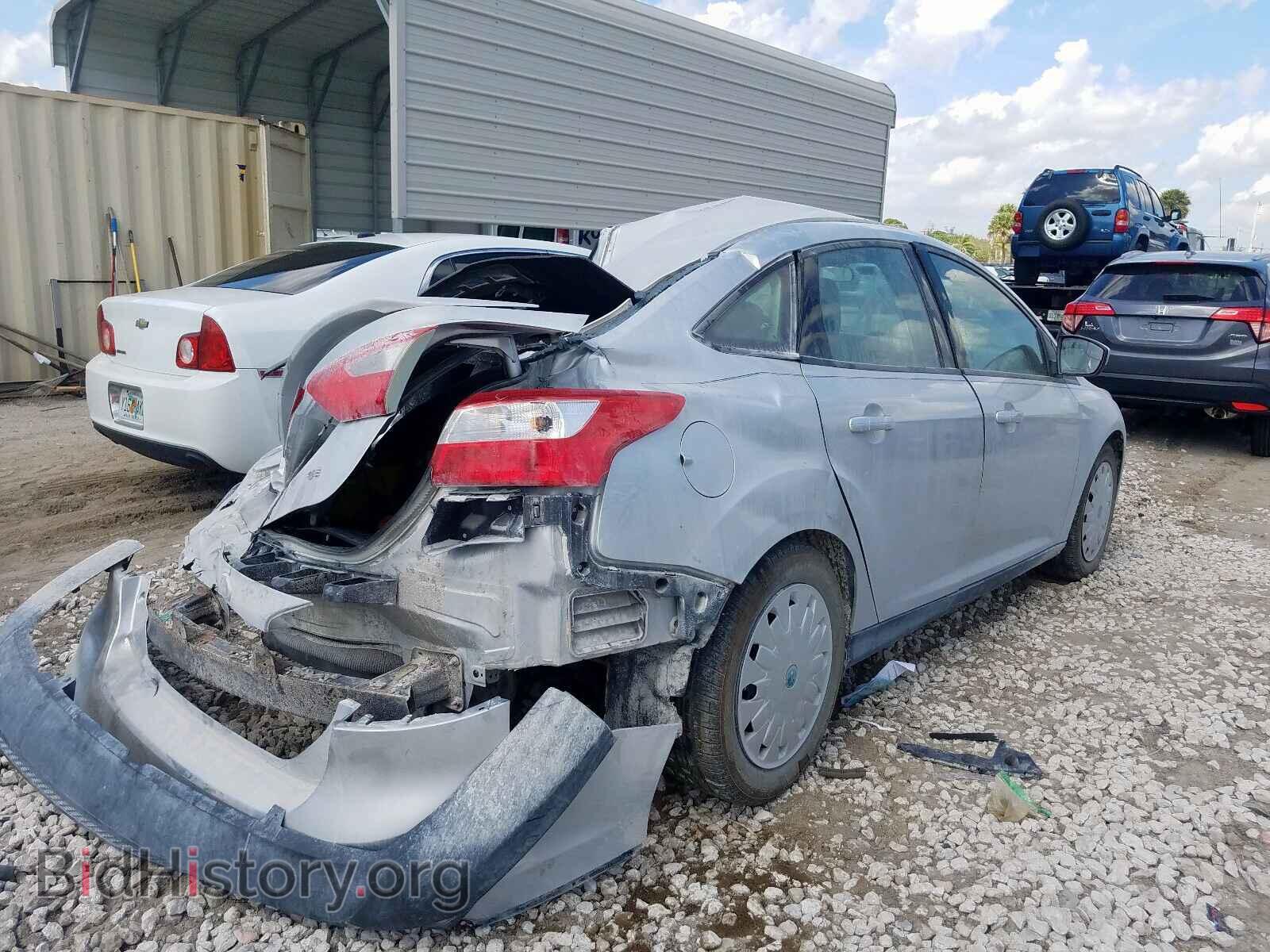 2012 FORD FOCUS - VIN: 1FAHP3F21CL231832 - Photo 4