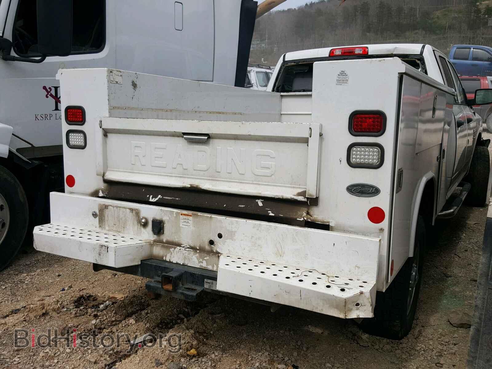 2017 RAM 2500 ST - VIN: 3C7WR5HJ2HG712417 - Фото 4
