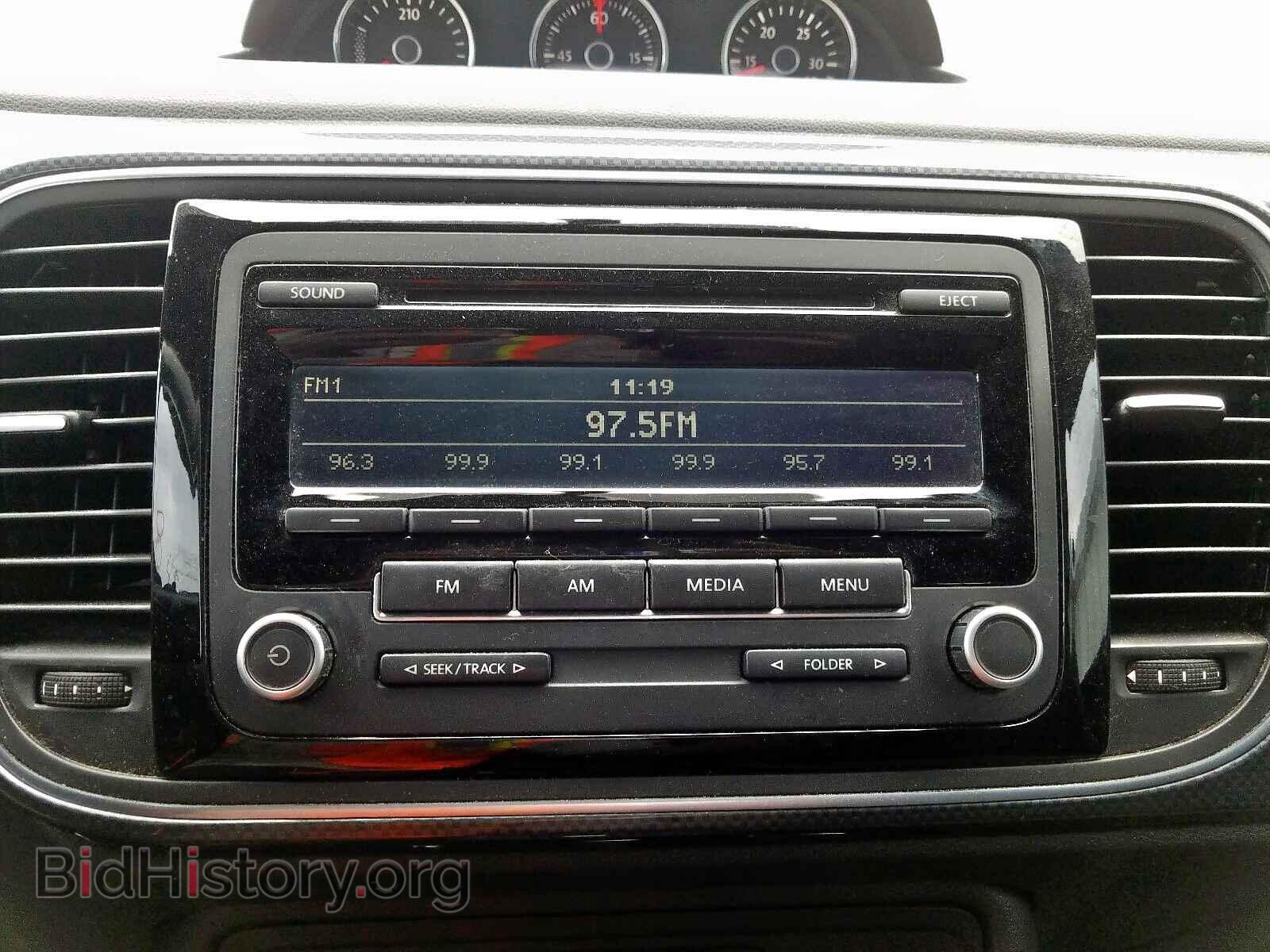 2014 VOLKSWAGEN BEETLE - VIN: 3VWVS7AT0EM621273 - Фото 9