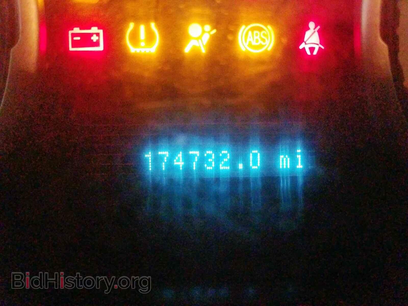 2010 FORD FOCUS - VIN: 1FAHP3FN3AW111682 - Фото 8