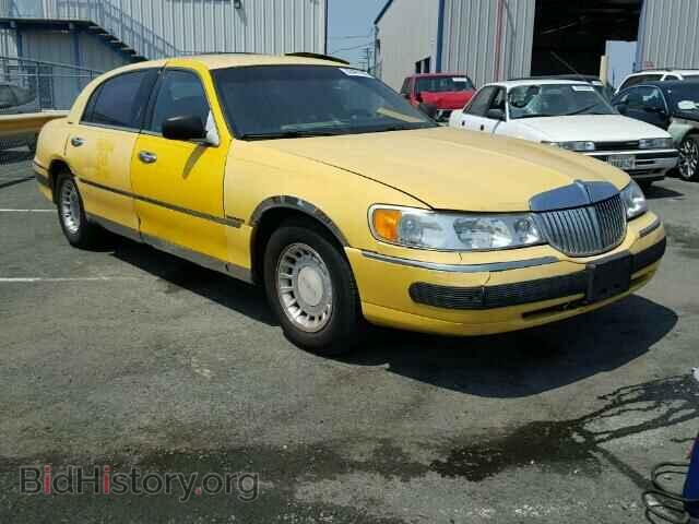 Photo 1LNHM81W7YY908902 - LINCOLN TOWNCAR 2000