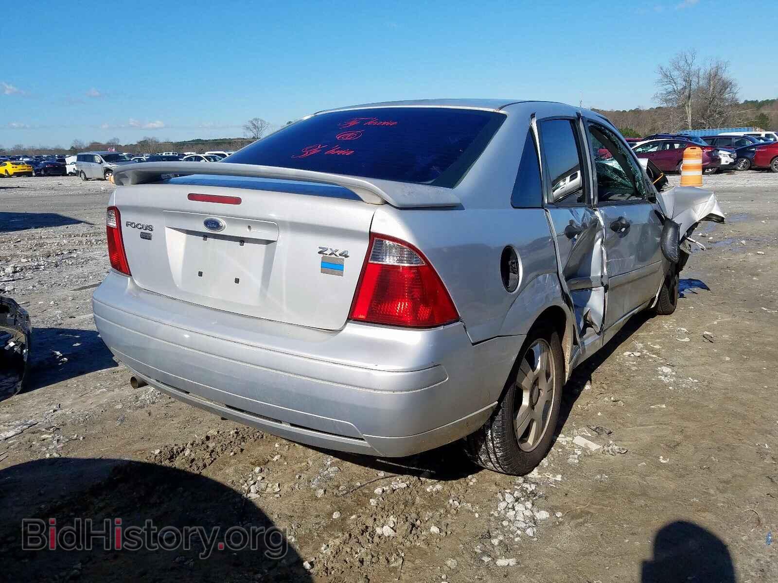 2005 FORD FOCUS - VIN: 1FAHP34N35W155724 - Фото 4