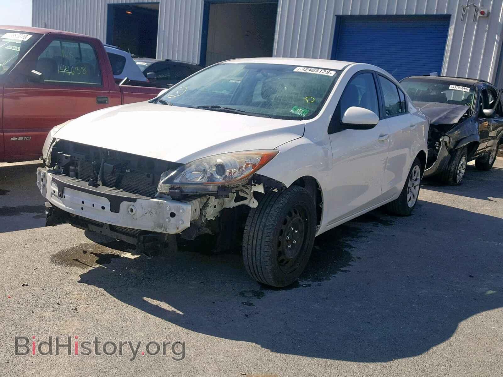 2011 MAZDA 3 - VIN: JM1BL1UG8B1406571 - Photo 2