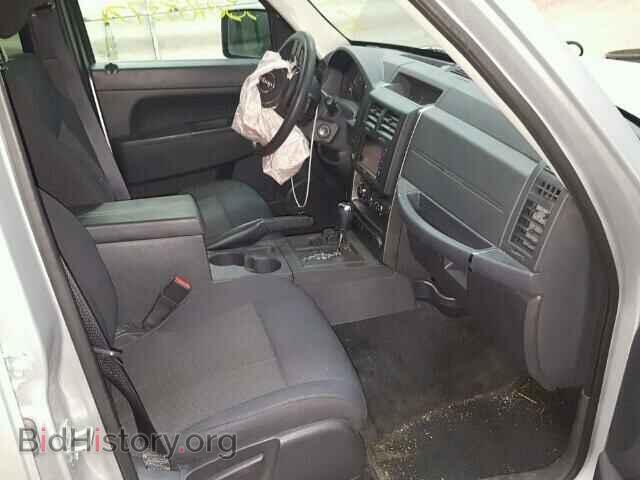 2011 JEEP LIBERTY - VIN: 1J4PN2GK0BW586048 - Фото 5
