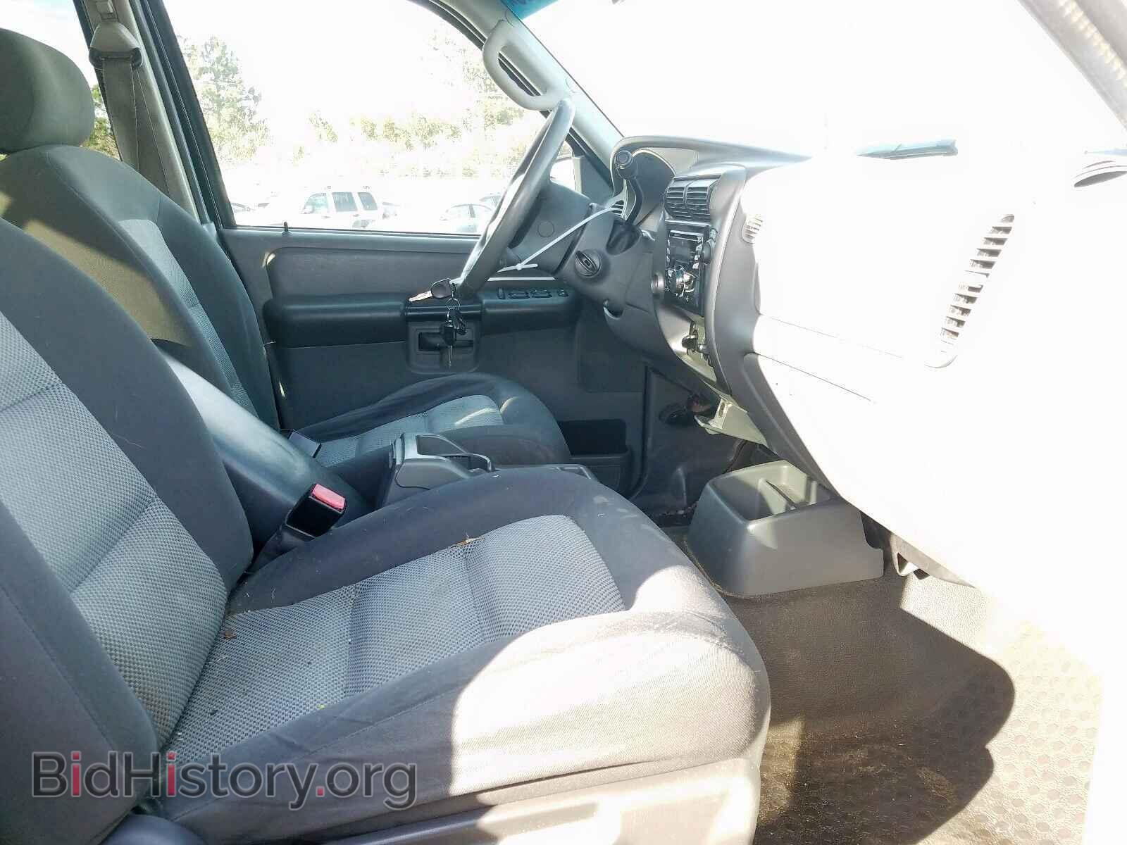 2005 FORD EXPLORER - VIN: 1FMZU67K45UA86642 - Фото 5