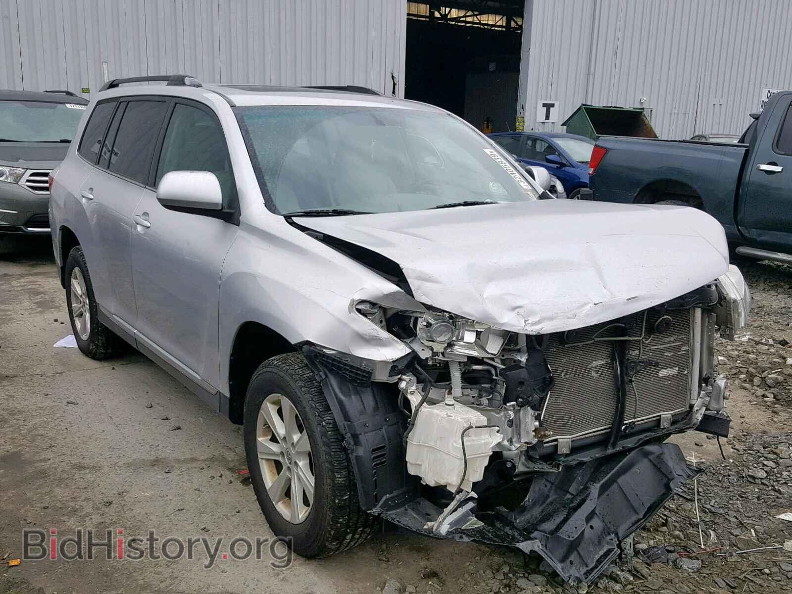 Фотография 5TDBK3EH7CS119183 - TOYOTA HIGHLANDER 2012