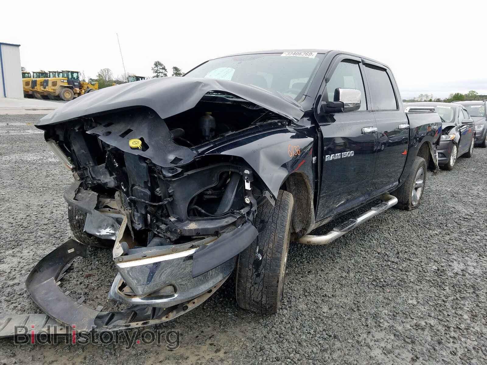 2011 DODGE RAM 1500 - VIN: 1D7RB1CT7BS514387 - Фото 2