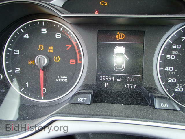 2013 AUDI A4 - VIN: WAUFFAFLXDN018186 - Фото 8