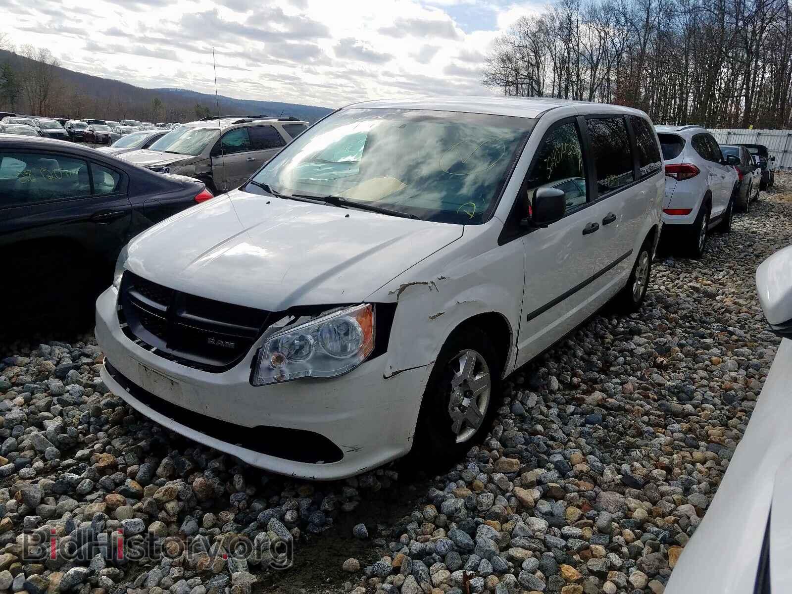 2012 DODGE RAM VAN - VIN: 2C4RDGAGXCR155505 - Фото 2