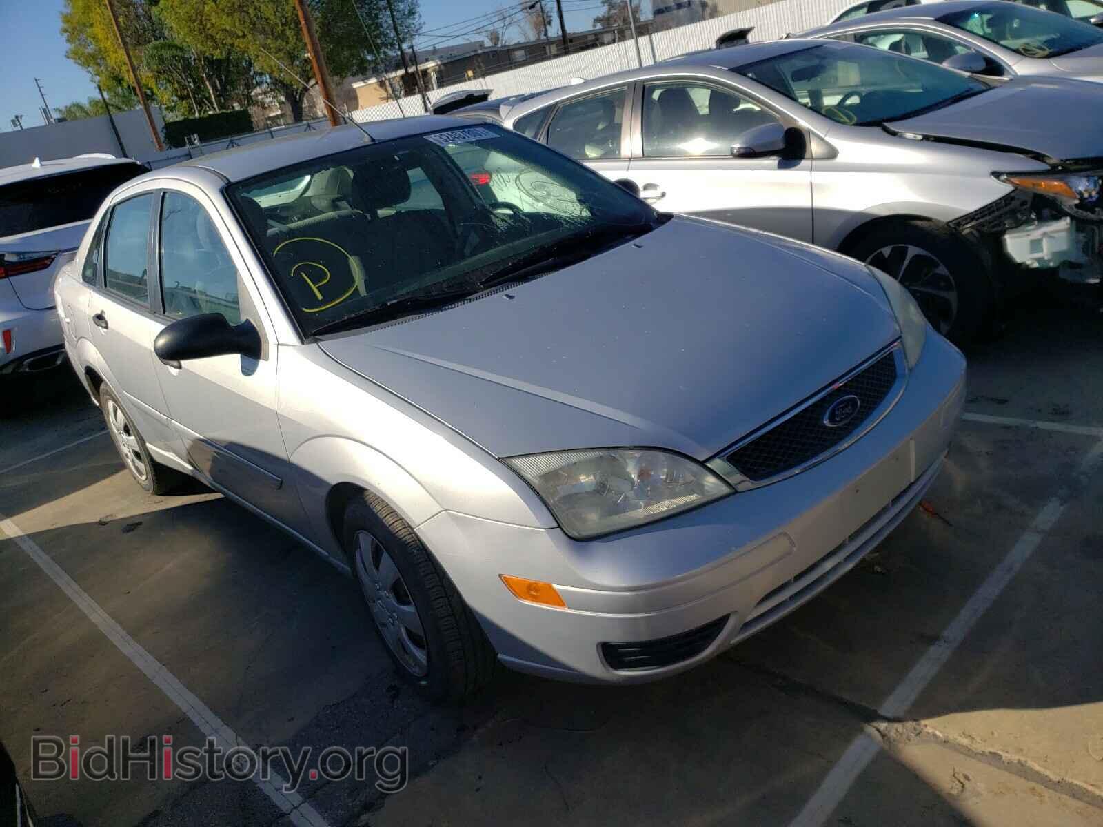 Photo 1FAHP34N06W117871 - FORD FOCUS 2006