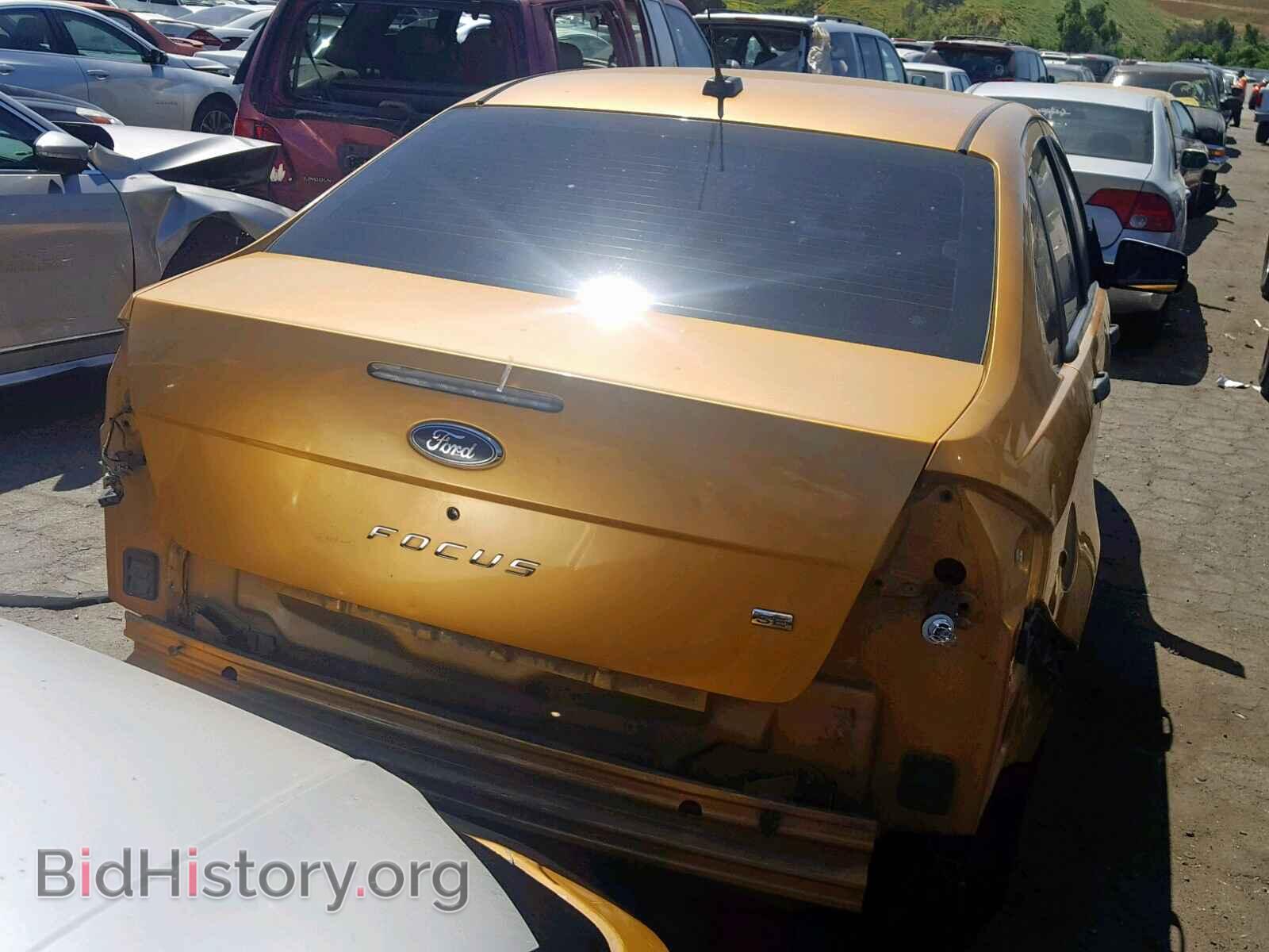 2009 FORD FOCUS SE - VIN: 1FAHP35N69W205486 - Фото 4