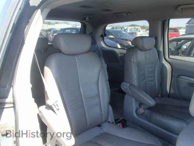 2007 HYUNDAI ENTOURAGE - VIN: KNDMC233376017425 - Фото 6