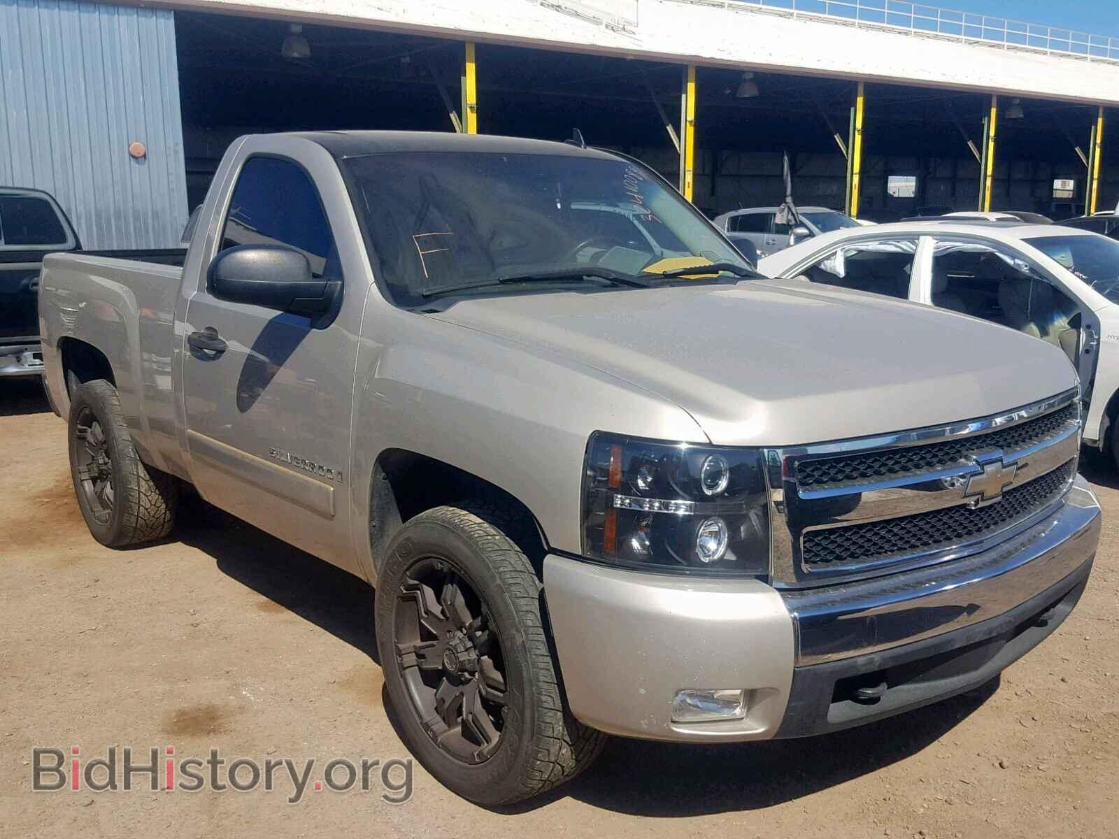 Фотография 1GCEC14067Z559216 - CHEVROLET SILVERADO 2007