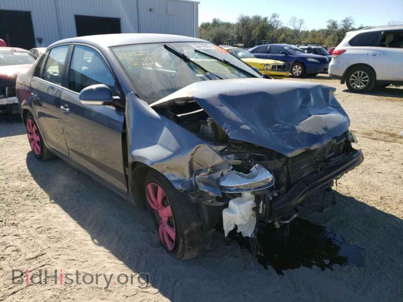 2009 Volkswagen JETTA Jetta S (VIN 3VWJM71K19M007788) — фото 1 из 10, Copart, повреждение: передняя часть