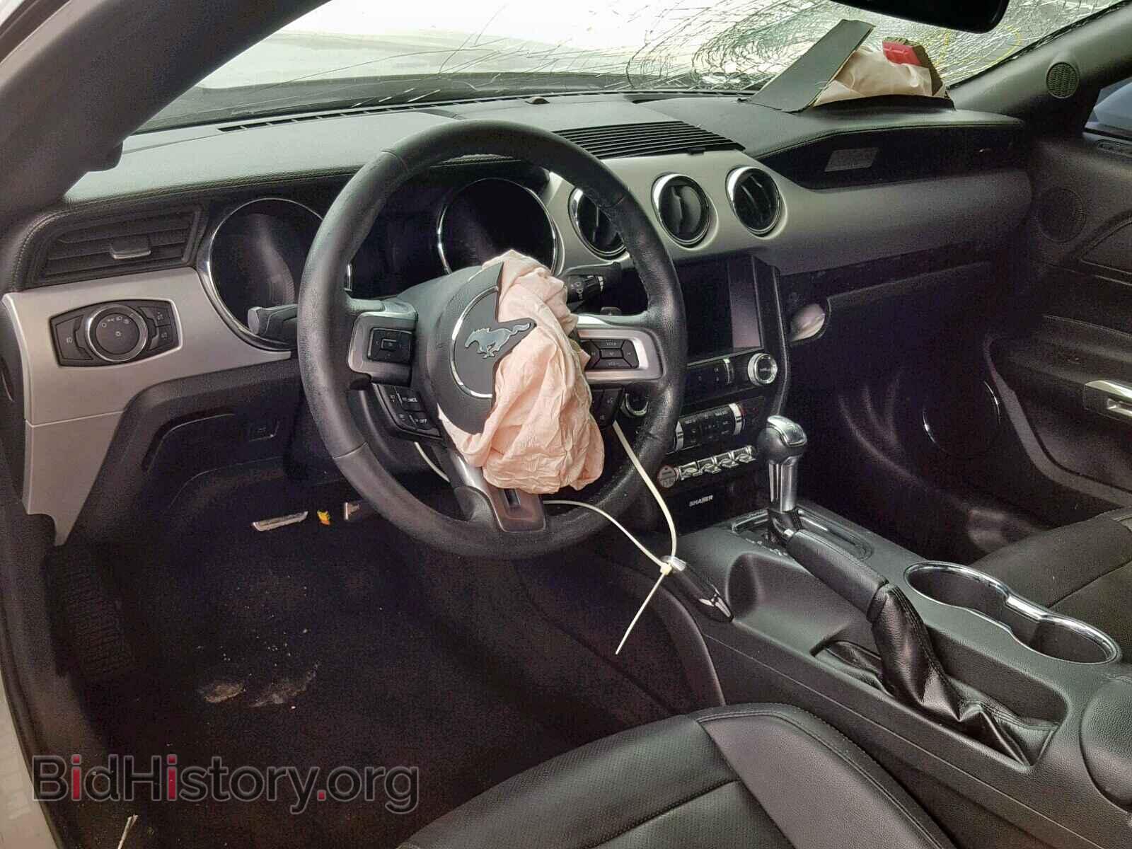 2016 FORD MUSTANG - VIN: 1FATP8UH4G5295663 - Фото 9