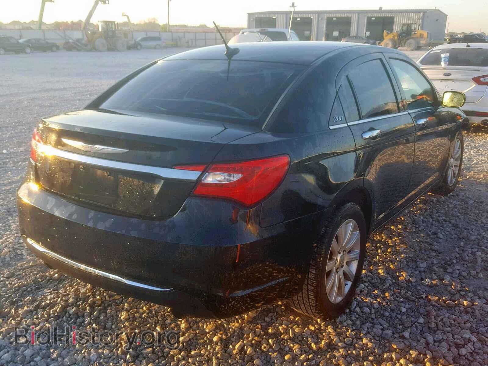 2013 CHRYSLER 200 - VIN: 1C3CCBCG7DN555419 - Photo 4
