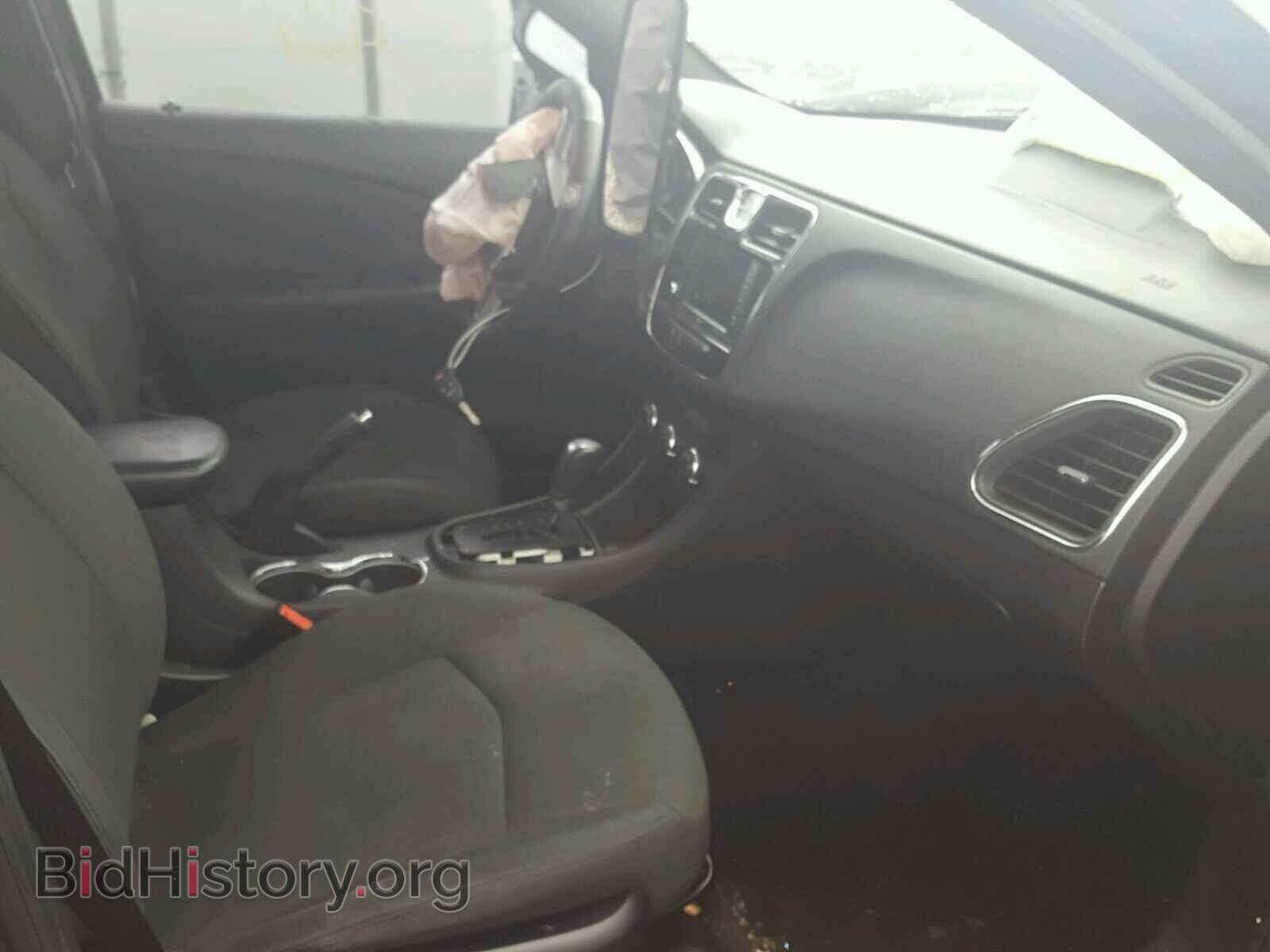 2011 CHRYSLER 200 - VIN: 1C3BC1FGXBN604742 - Фото 5