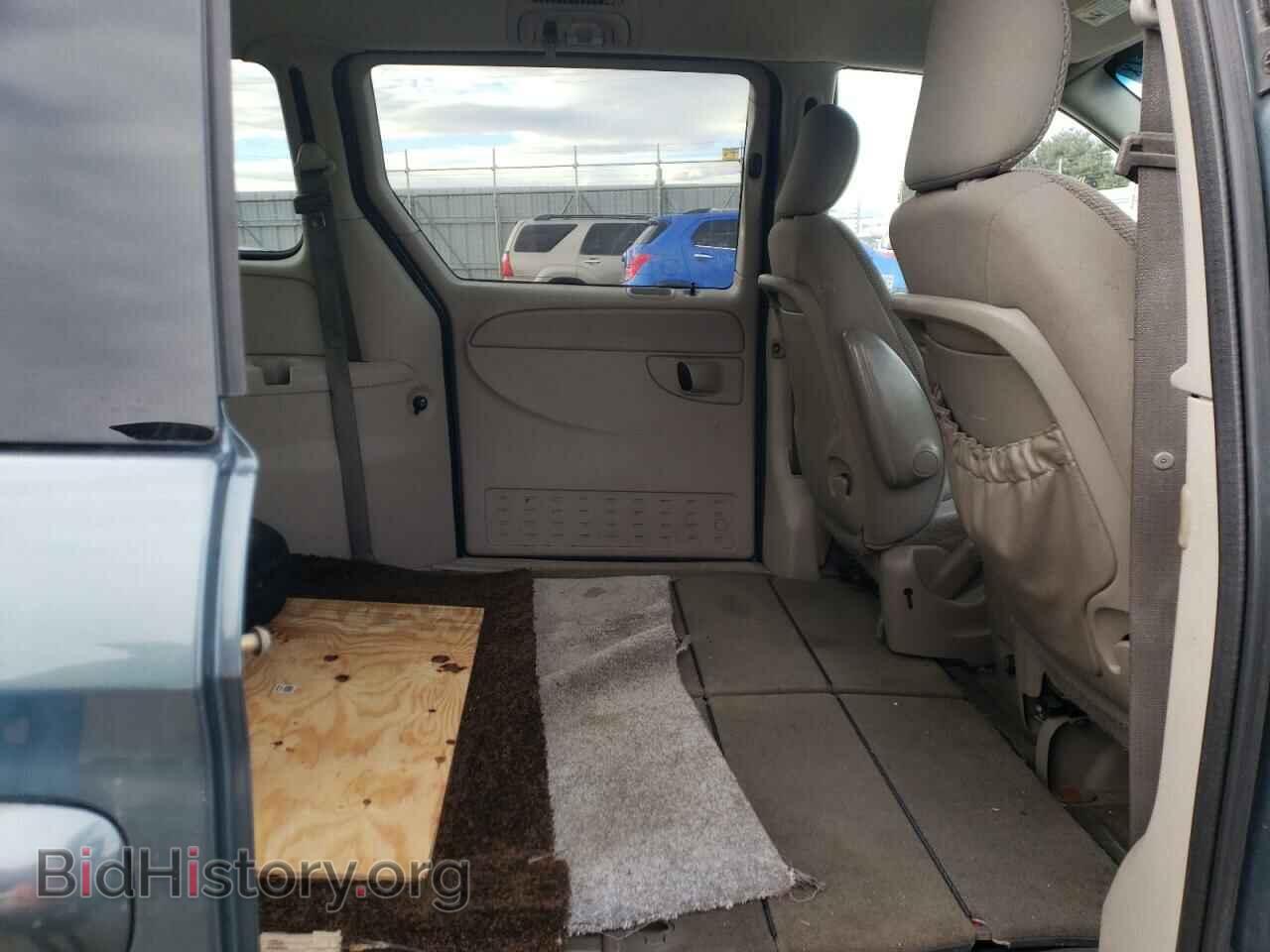 2006 CHRYSLER MINIVAN - VIN: 2A4GP54L46R652060 - Фото 6