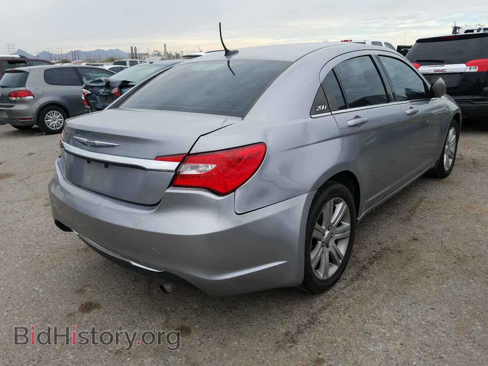 2013 CHRYSLER 200 - VIN: 1C3CCBAB1DN669228 - Фото 4