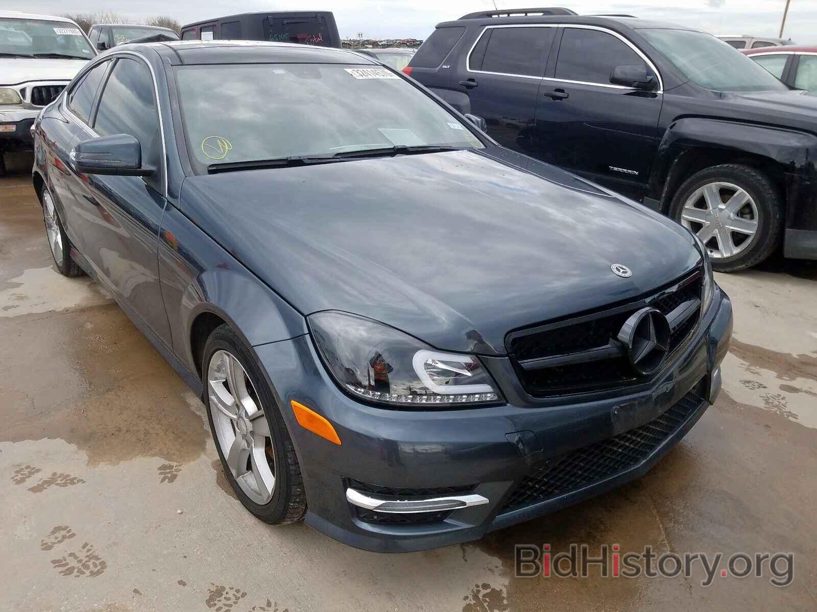 Photo WDDGJ4HB5DG116371 - MERCEDES-BENZ C CLASS 2013