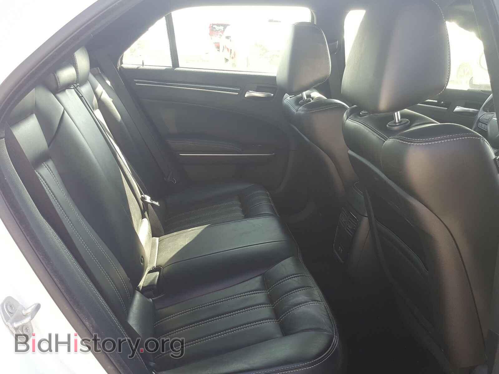2019 CHRYSLER 300 - VIN: 2C3CCAGG9KH610673 - Фото 6