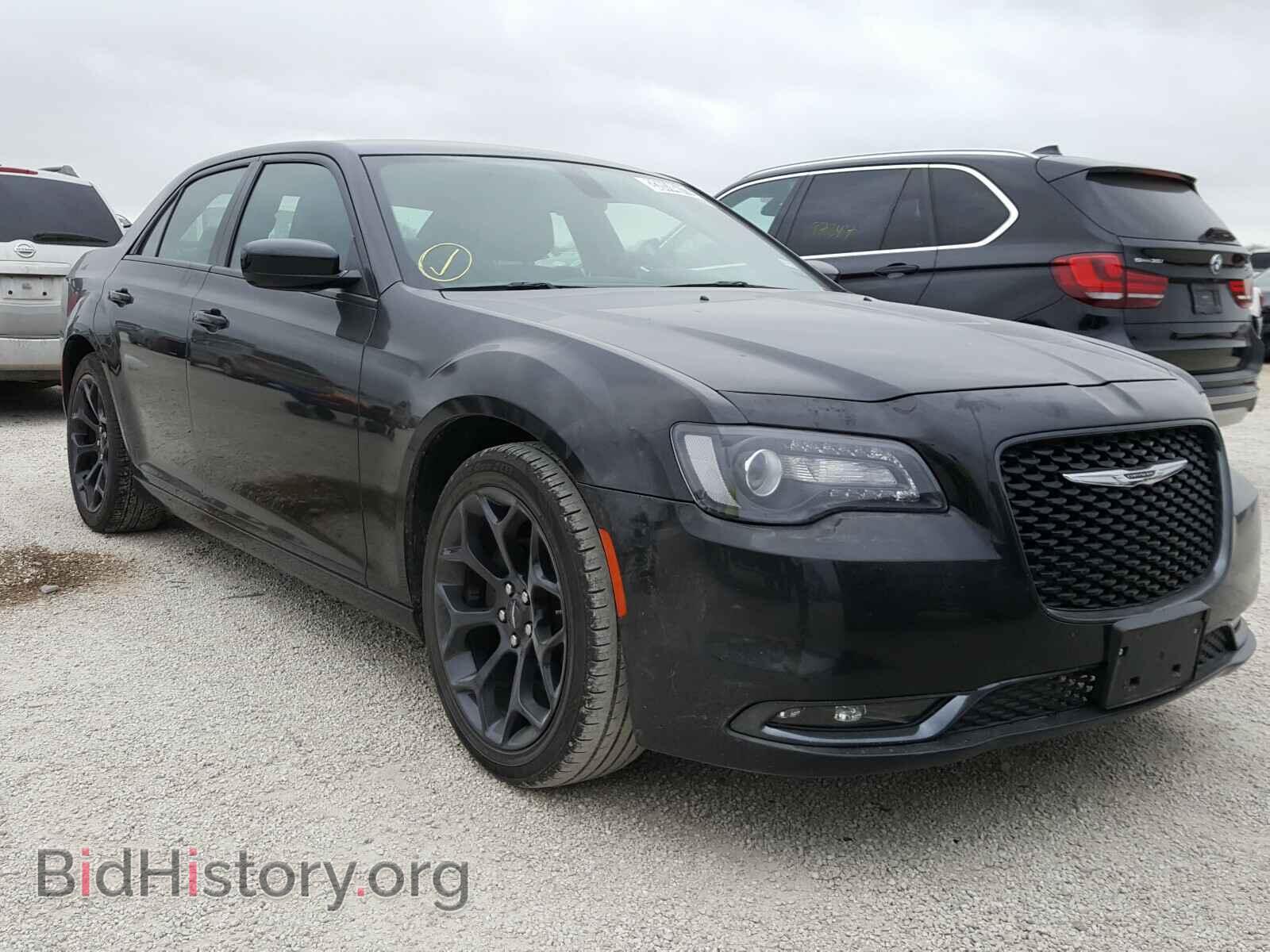 Фотография 2C3CCABG0KH661146 - CHRYSLER 300 2019