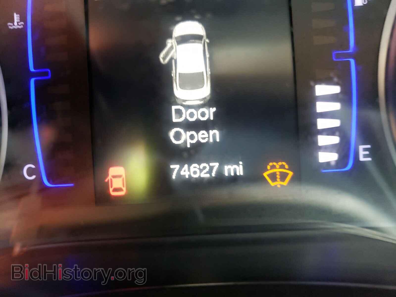 2016 CHRYSLER 200 - VIN: 1C3CCCAB2GN132930 - Photo 8