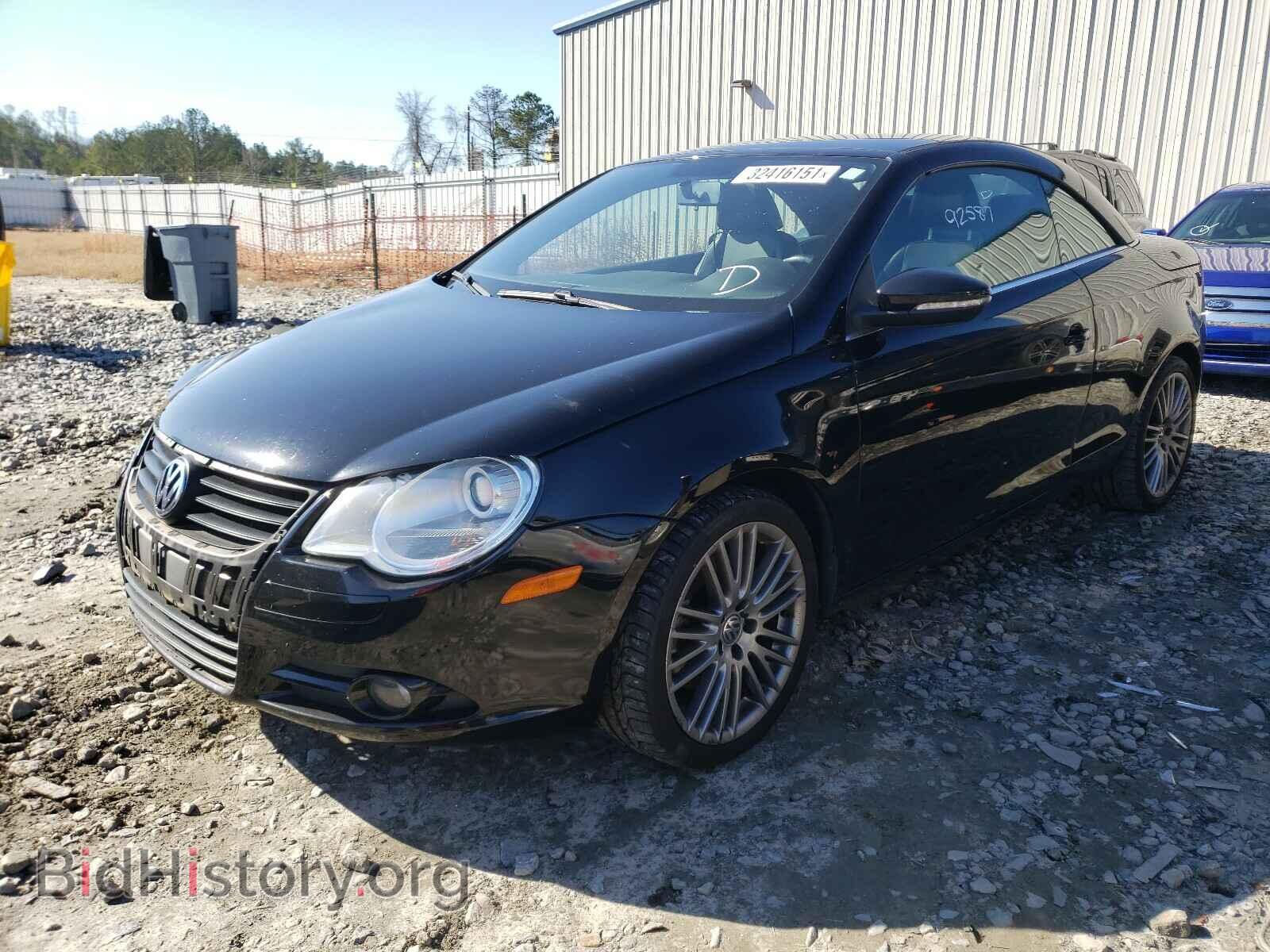 2011 VOLKSWAGEN EOS - VIN: WVWBA7AHXBV002010 - Фото 2