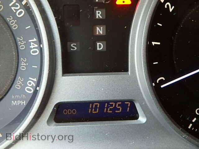 2008 Lexus IS250 (VIN JTHBK262482076021) — photo 8 of 10