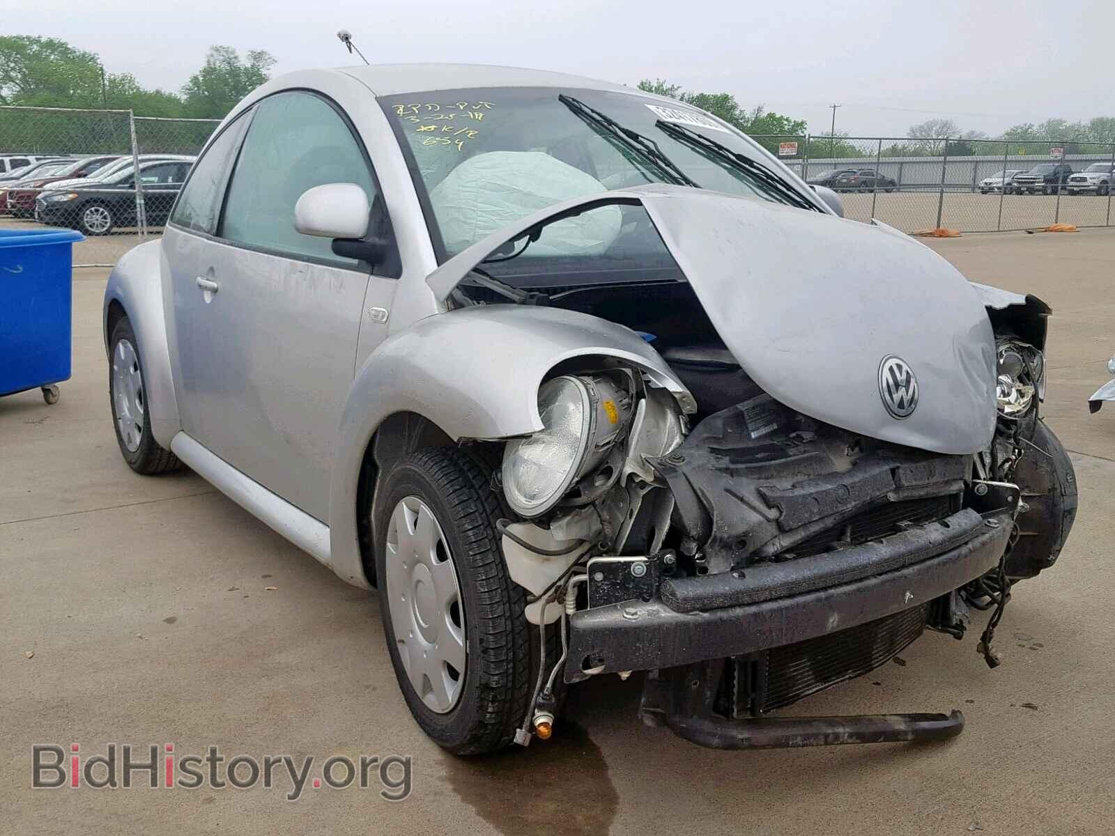 Photo 3VWCA21C1YM428003 - VOLKSWAGEN BEETLE 2000