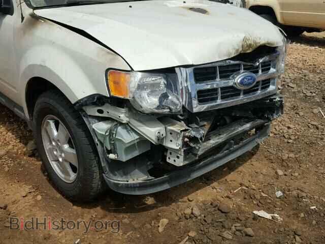 2011 FORD ESCAPE - VIN: 1FMCU0D79BKC47738 - Фото 9
