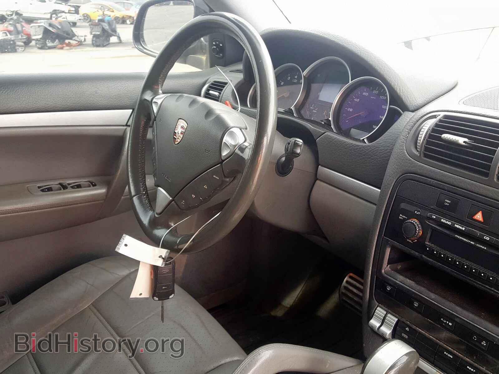 2004 PORSCHE CAYENNE - VIN: WP1AB29P84LA64607 - Photo 9