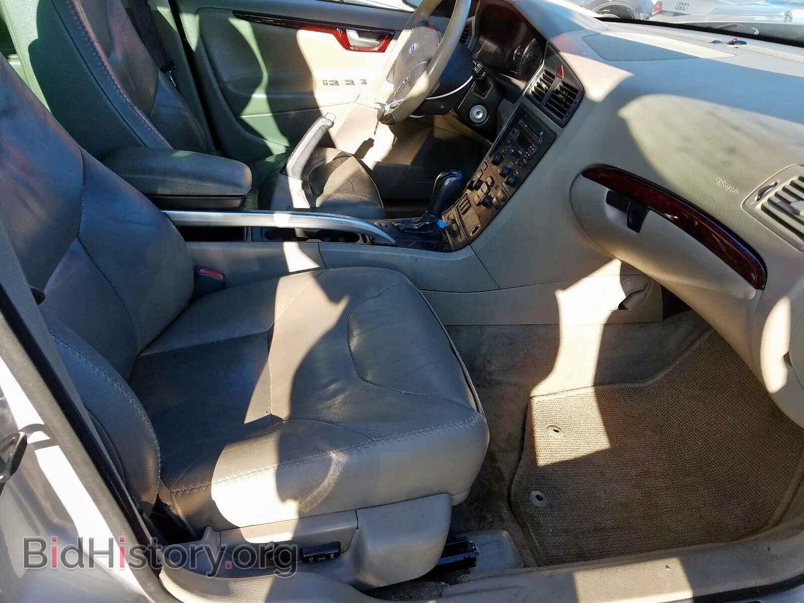 2004 VOLVO XC70 - VIN: YV1SZ59H641163668 - Фото 5