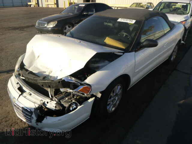2004 CHRYSLER SEBRING - VIN: 1C3EL75R64N157218 - Фото 2