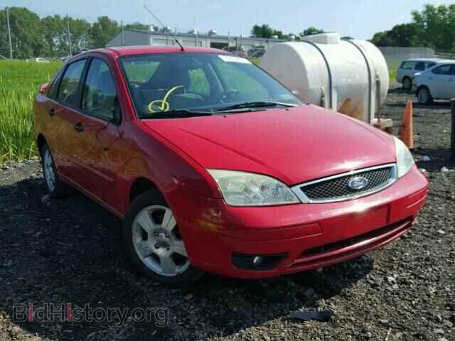 Photo 1FAHP34N96W254825 - FORD FOCUS 2006